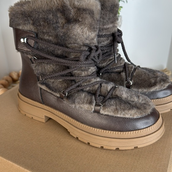 Steve Madden Dione Faux Fur Boot (Women) Sz 7.5 - Picture 12 of 12